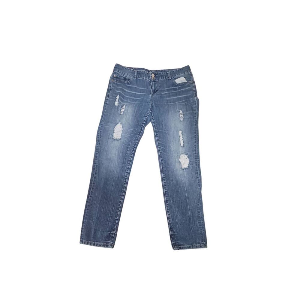 Maurices straight factory distressed 13 / 14 regular